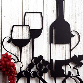 Vino metal sign with wine glasses and grapes, in matte black powder coat. 