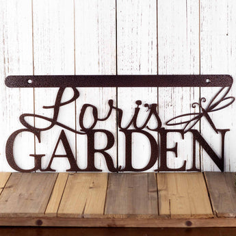 Hanging metal garden sign with first name and dragonfly, in copper vein powder coat. 