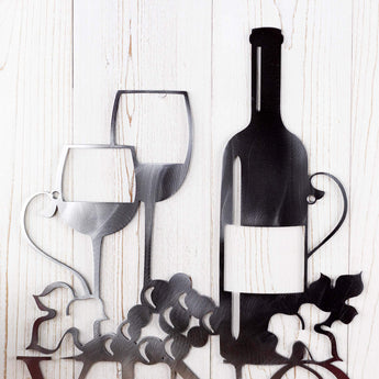 Vino metal sign with wine glasses and grapes, in raw steel. 